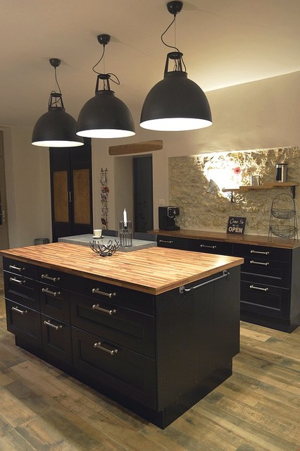 expert en rénovation de cuisine à ronquerolles, nous transformons votre espace avec style et fonctionnalité. service personnalisé et qualité garantie.