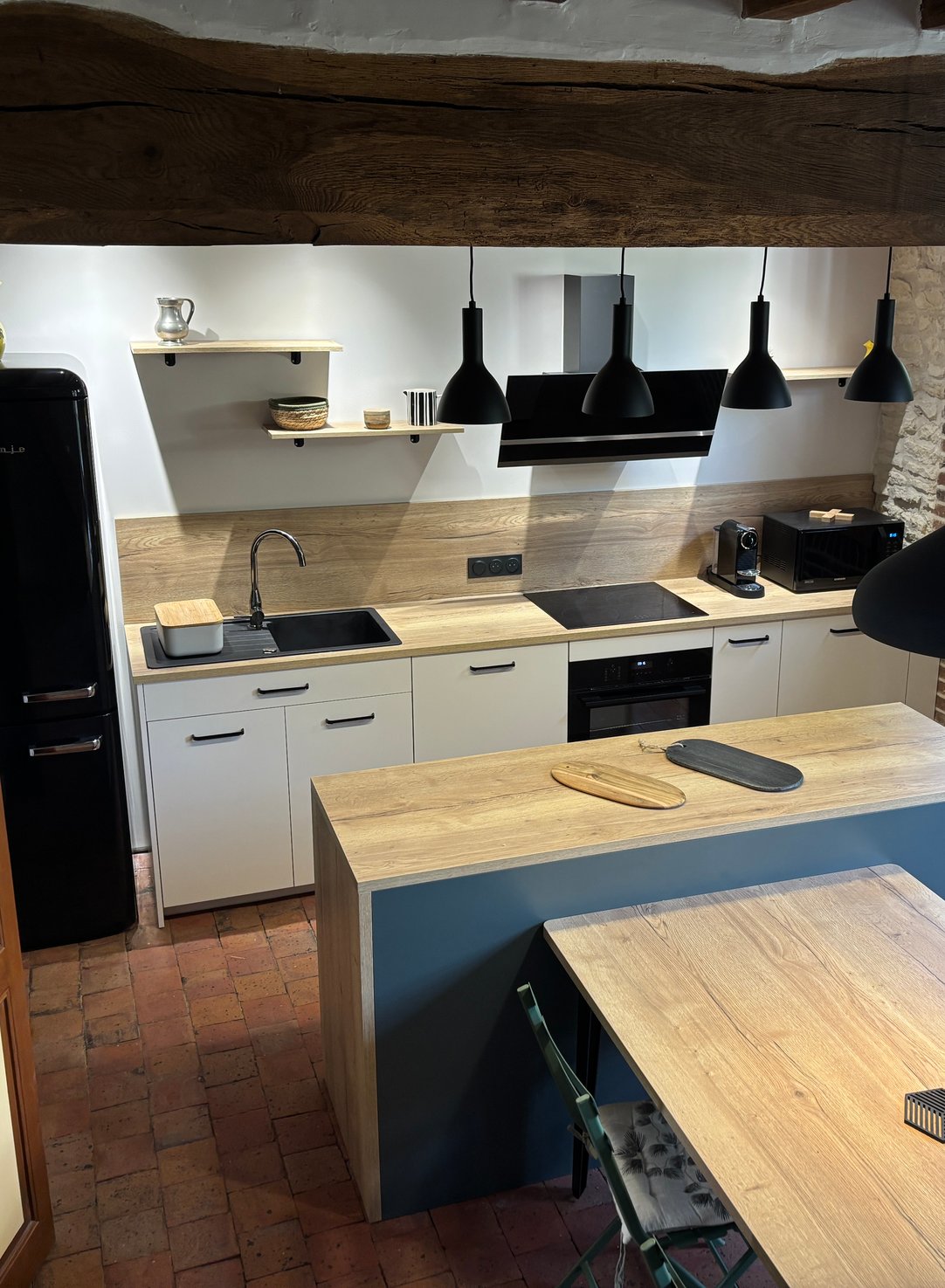 expert en rénovation de cuisine à saint-aubin (91190), nous transformons votre espace avec style et fonctionnalité. contactez-nous pour un devis personnalisé et redonnez vie à votre cuisine.