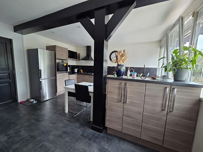 expert en rénovation de cuisine à saint-germain-lès-arpajon, nous transformons votre espace avec des solutions sur mesure, alliant design et fonctionnalité pour un résultat impeccable.