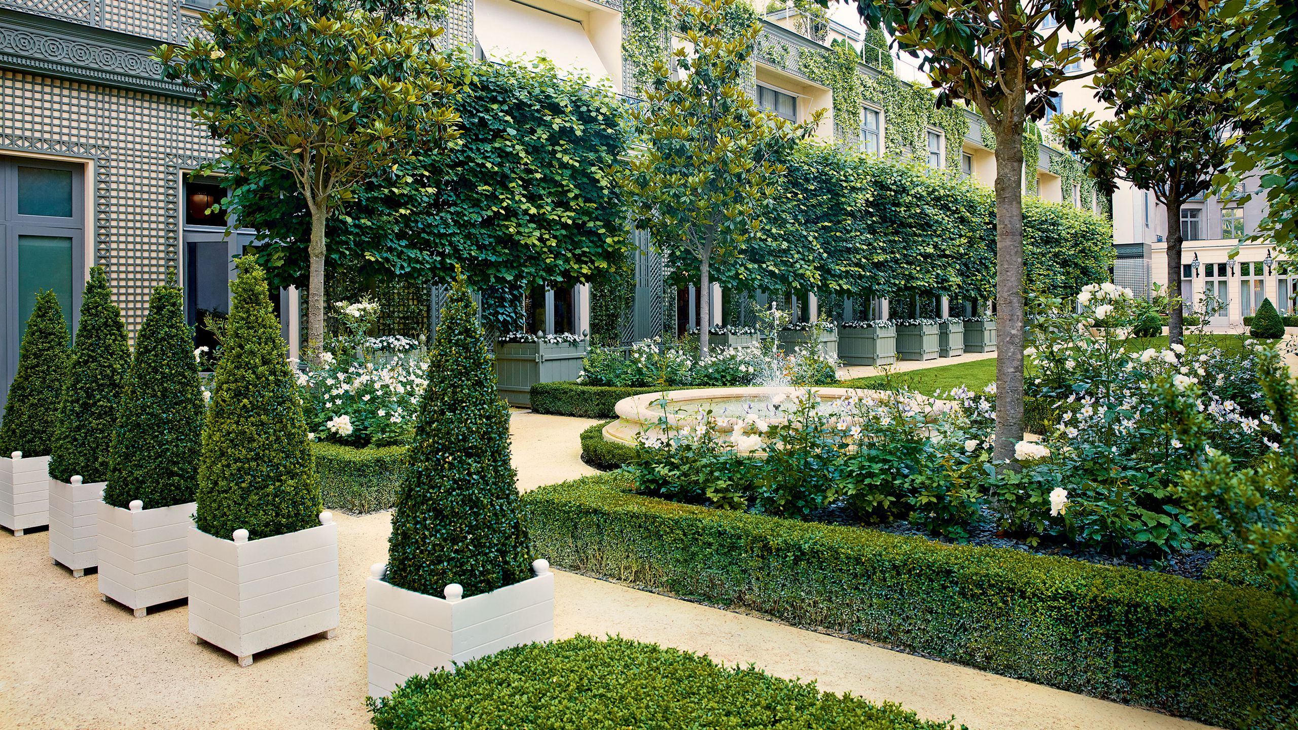 découvrez les détails exclusifs de la rénovation du ritz paris prévue pour 2025, alliant luxe historique et modernité exceptionnelle.