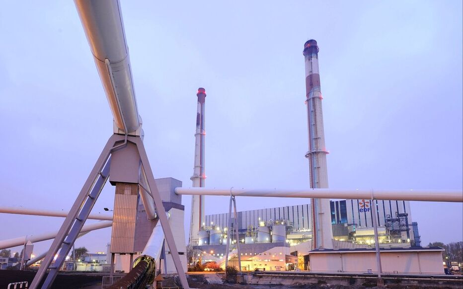 expert en rénovation électrique de cuisine à vitry-sur-seine, nous assurons des installations sécurisées et modernes pour votre intérieur. contactez-nous pour un devis personnalisé.