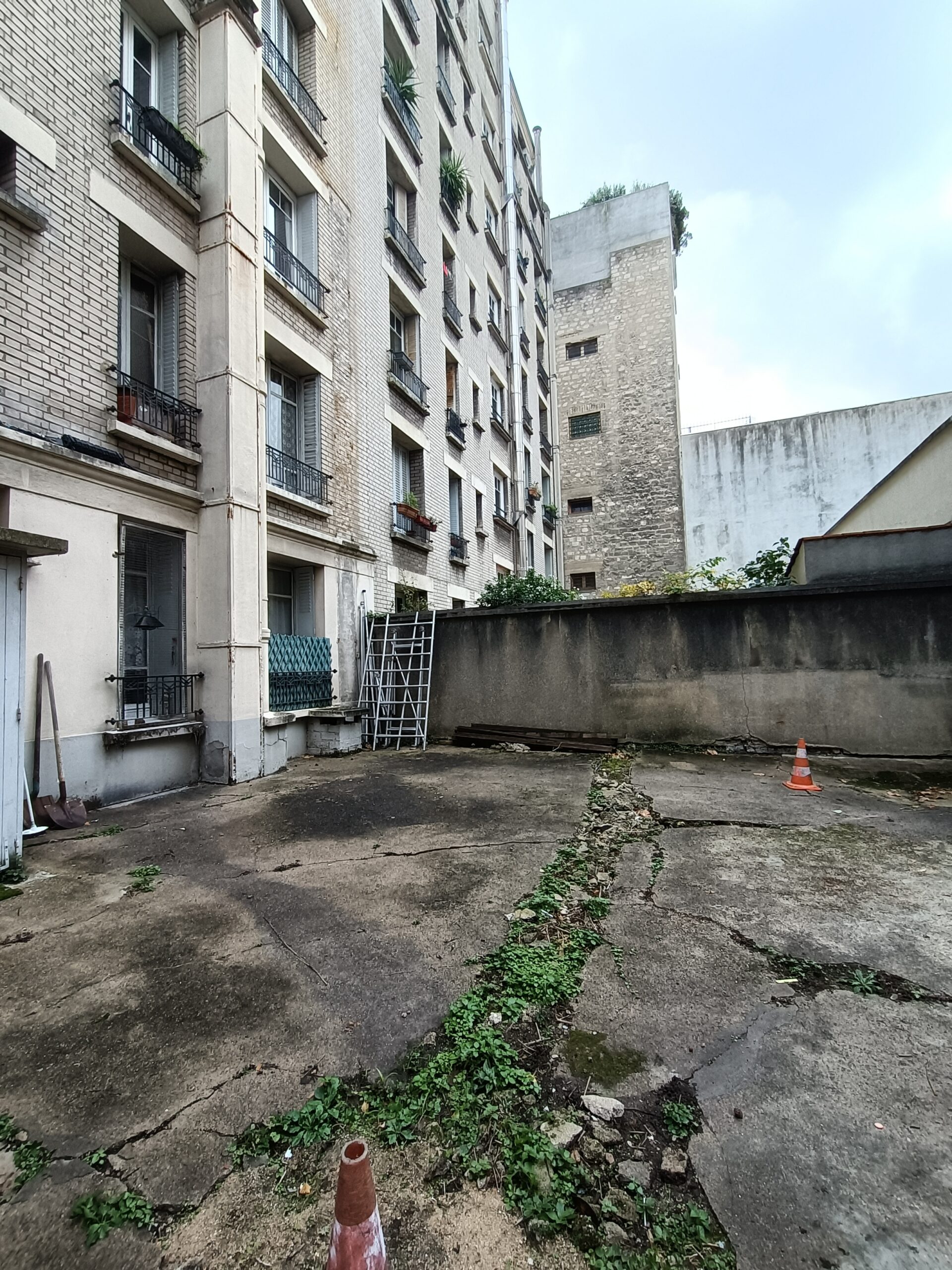 découvrez notre guide pratique pour réussir la rénovation en copropriété à paris, avec toutes les étapes clés, conseils et réglementations à connaître.