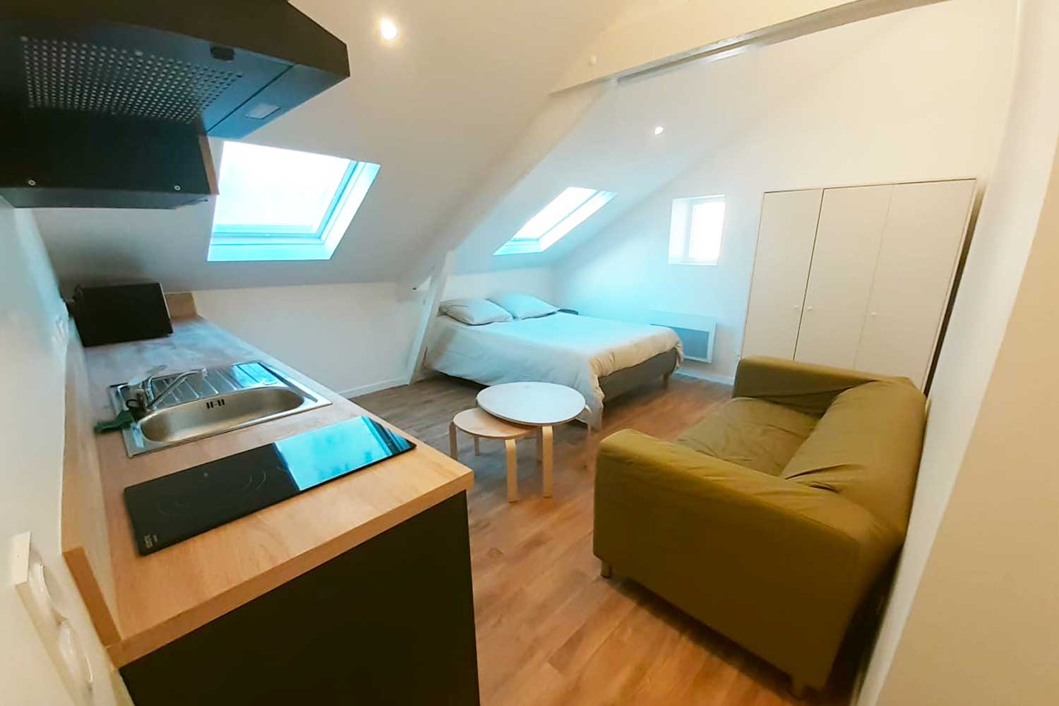 découvrez nos solutions de rénovation énergétique pour votre studio, optimisez votre confort et réduisez vos factures d'énergie grâce à des travaux performants et adaptés.