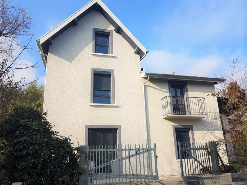 expertise en rénovation de façade de maison pour un extérieur rénové, durable et esthétique. transformez votre habitat avec des solutions adaptées et un savoir-faire professionnel.