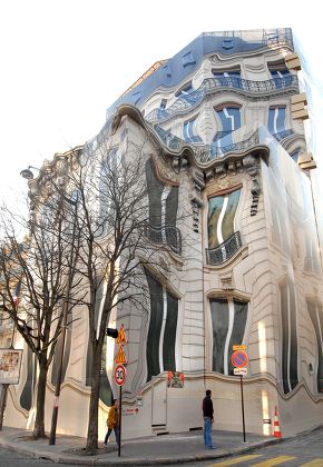 découvrez les services de rénovation haut de gamme à paris, spécialisés dans les projets george v, alliant prestige et savoir-faire pour transformer vos espaces avec élégance.