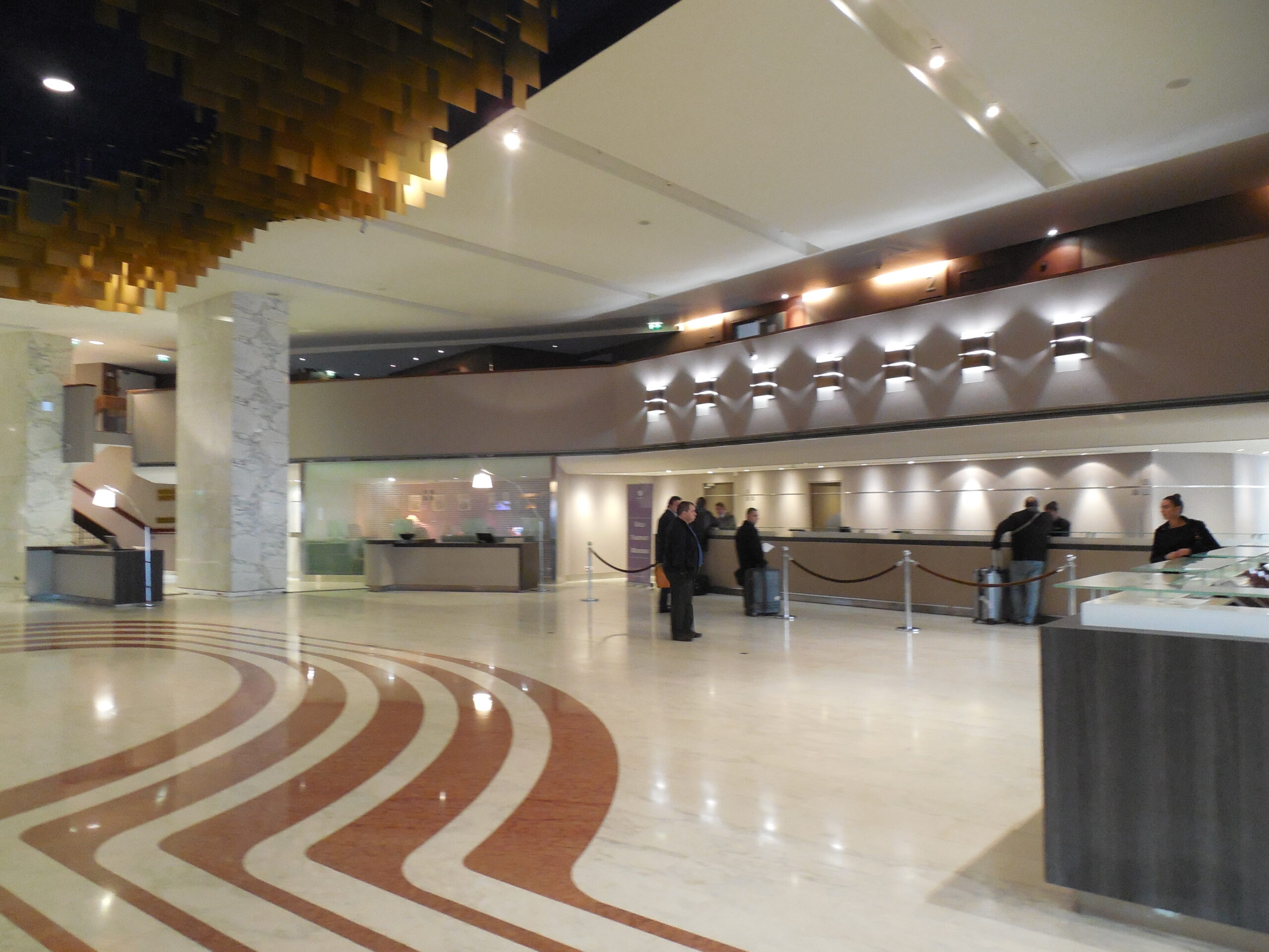 découvrez la rénovation exceptionnelle du hyatt regency paris étoile, alliant élégance moderne et confort haut de gamme au cœur de paris.