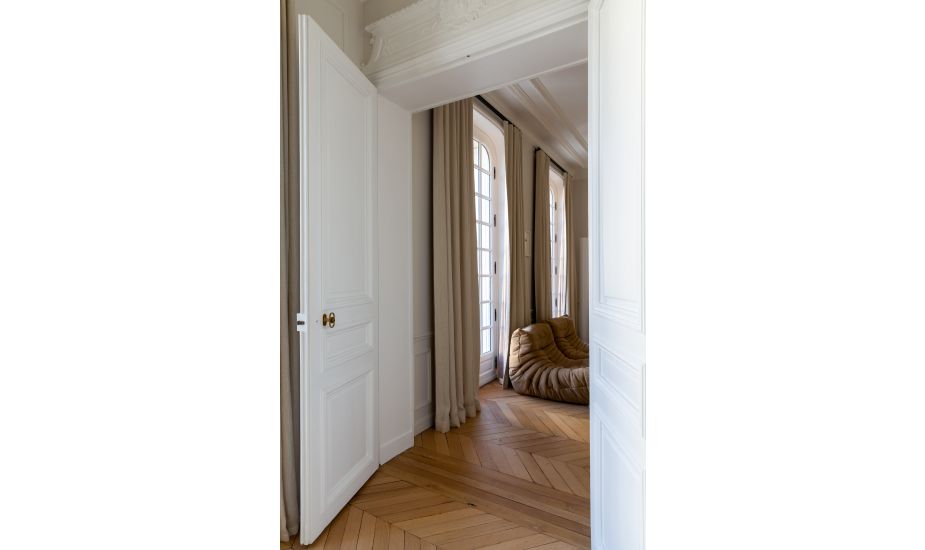 découvrez des services professionnels de rénovation intérieure à paris pour transformer votre maison avec style et qualité. expertise, conseils personnalisés et réalisations sur mesure.