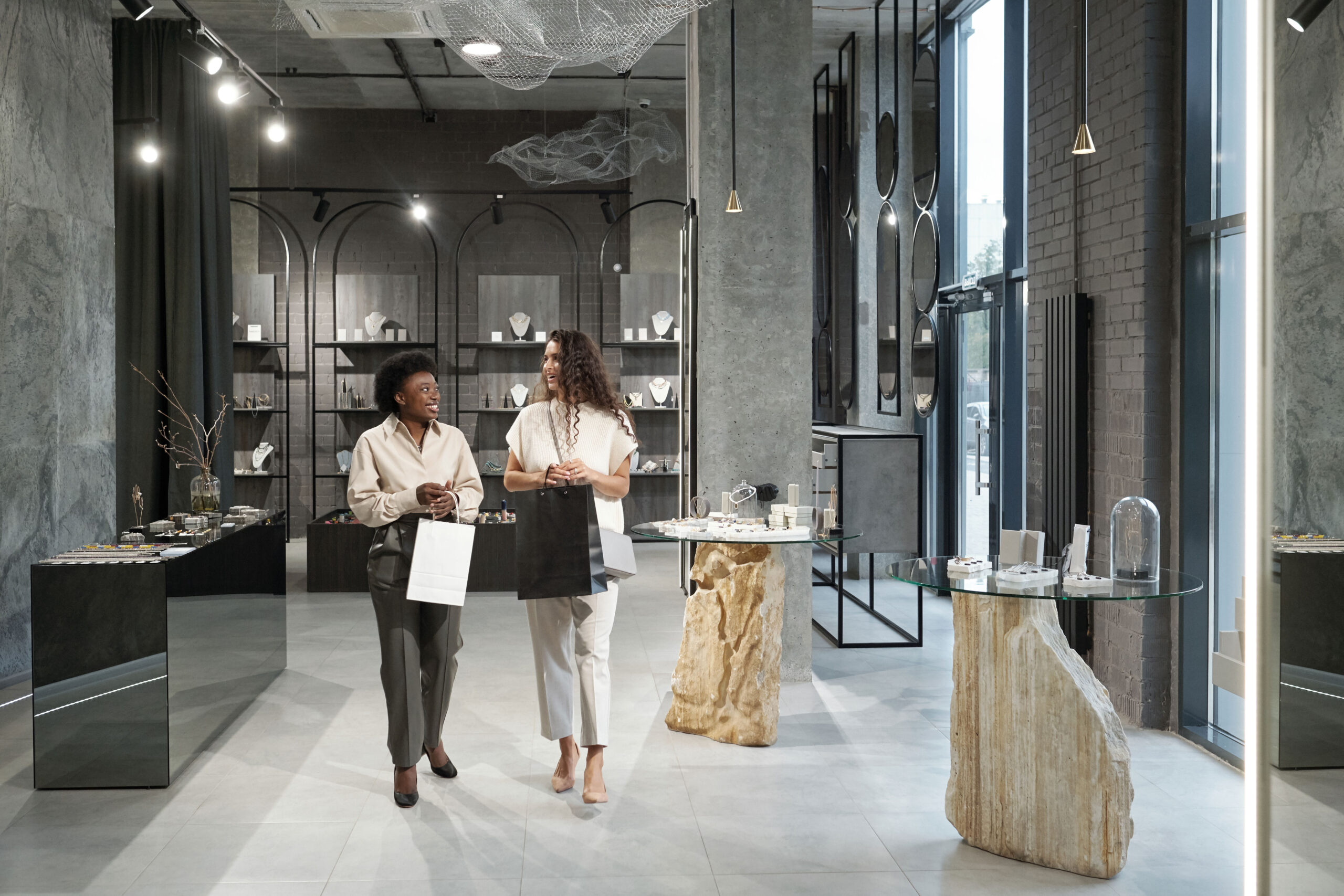 expert en rénovation de locaux commerciaux, nous transformons vos espaces professionnels pour allier fonctionnalité et esthétisme. contactez-nous pour un devis personnalisé.