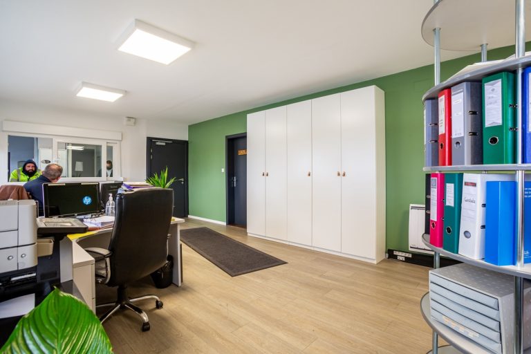 optimisez la performance de vos locaux professionnels grâce à une rénovation adaptée et efficace, alliant confort, modernité et fonctionnalités.