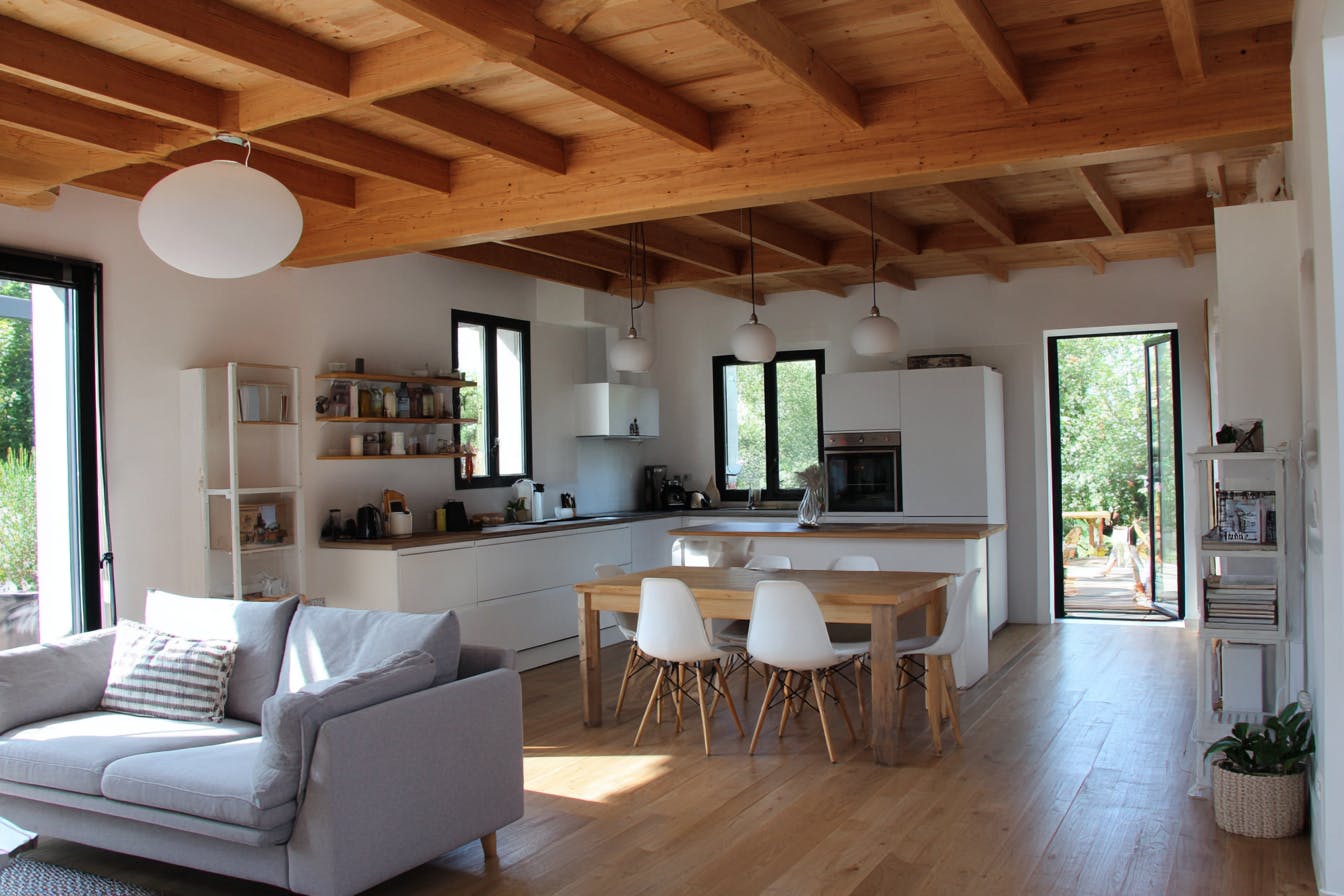 découvrez nos solutions de rénovation pour votre maison de 200m2, alliant confort, modernité et optimisation de l'espace pour un intérieur à votre image.