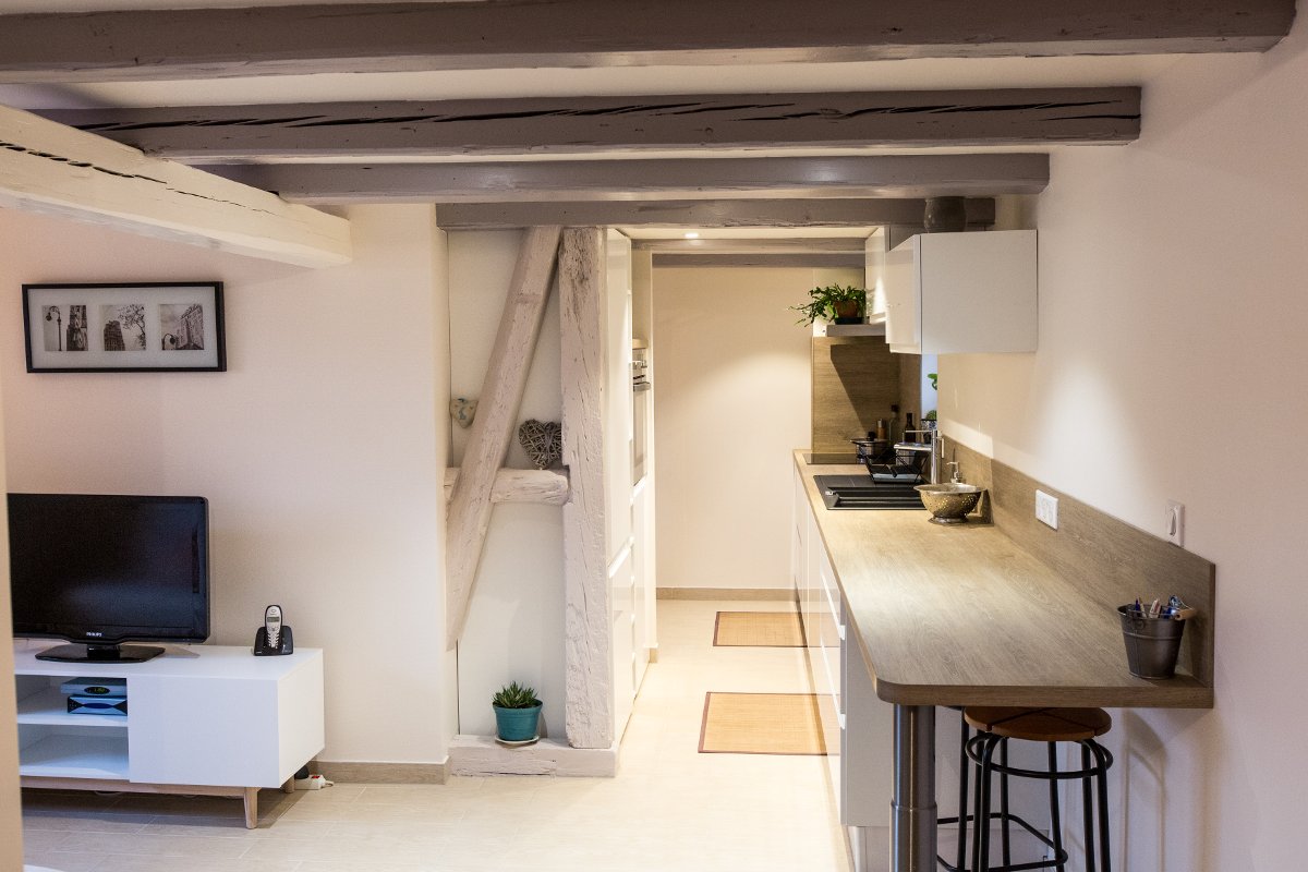 découvrez nos services professionnels de rénovation maison pour transformer votre habitat, améliorer votre confort et augmenter la valeur de votre bien.