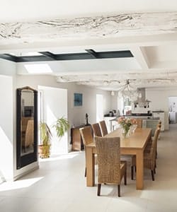 découvrez nos services de rénovation pour maisons néo-bretonnes, alliant charme traditionnel et confort moderne. donnez une nouvelle vie à votre habitat en bretagne avec notre expertise spécialisée.