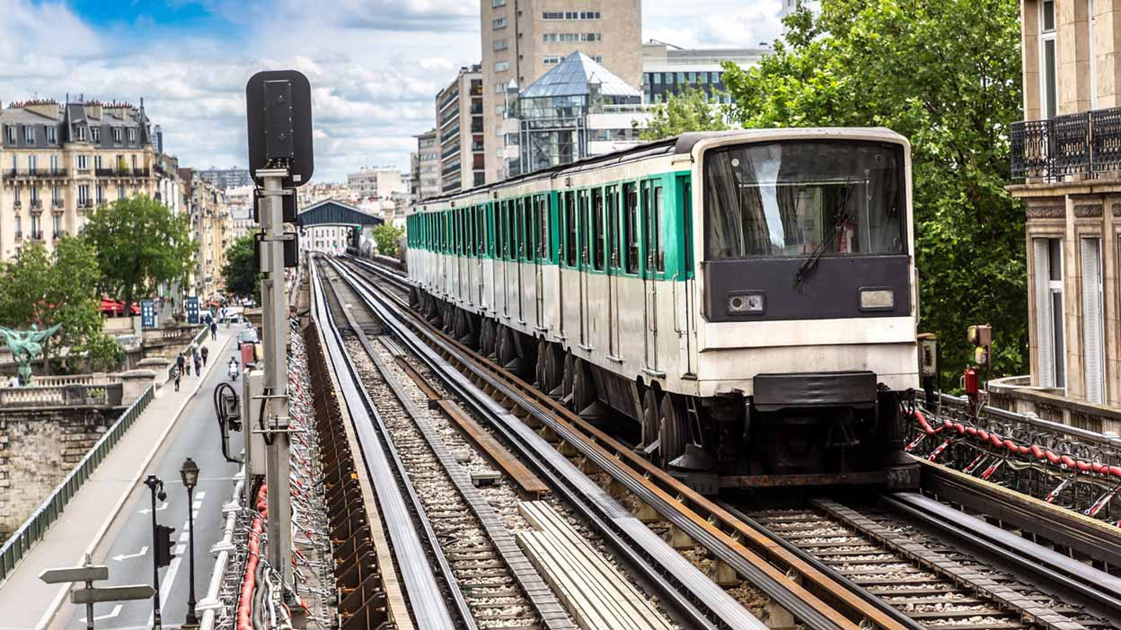 découvrez nos services experts en rénovation pour le métro de paris, alliant modernisation et respect du patrimoine pour un transport urbain amélioré.