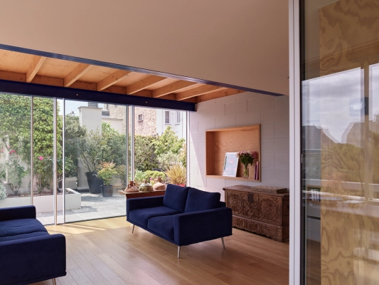 découvrez la rénovation moderne d'un appartement aux lilas alliant design contemporain et confort optimal. transformez votre espace de vie avec des idées innovantes et élégantes.