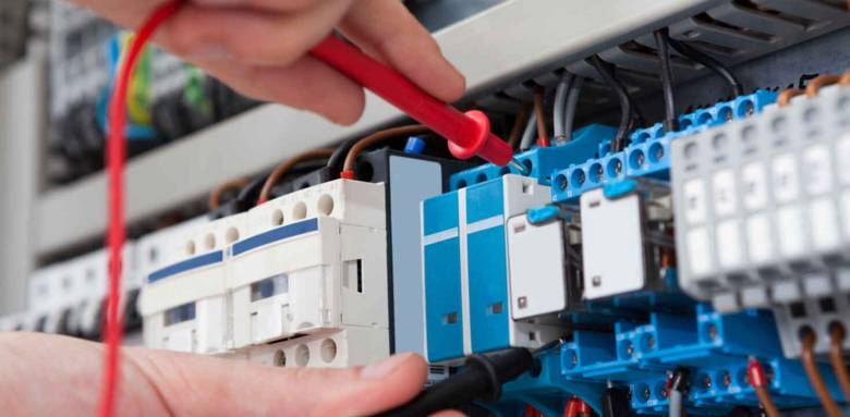 découvrez comment la rénovation de votre installation électrique peut optimiser votre confort au quotidien tout en garantissant sécurité et performance énergétique.