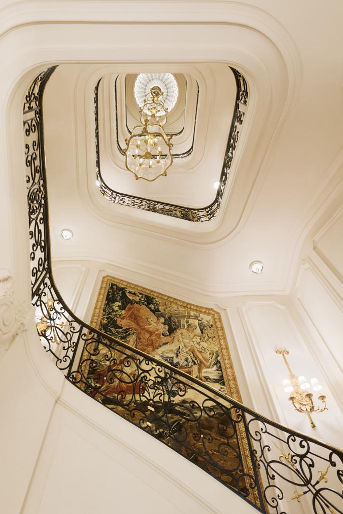découvrez la rénovation du ritz paris au 69, un projet d'exception alliant luxe et savoir-faire pour redonner vie à cet emblème parisien.