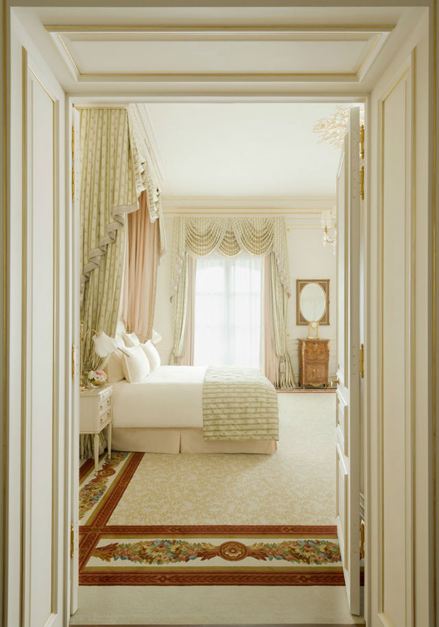 découvrez notre expertise en rénovation pour le ritz paris, projet n°69, alliant luxe et savoir-faire exceptionnel.