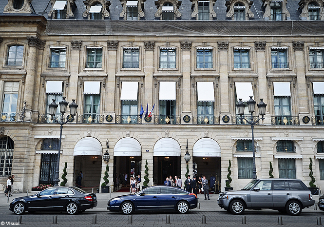 découvrez les services experts de rénovation pour le ritz paris 74, alliant savoir-faire traditionnel et modernité pour sublimer ce lieu d'exception.
