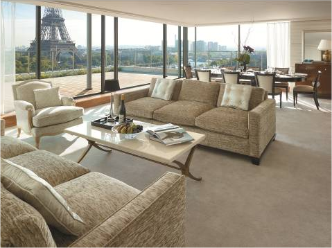 découvrez la rénovation d'exception du ritz paris, alliant patrimoine historique et modernité, pour un séjour d'élégance et de luxe au cœur de la capitale.