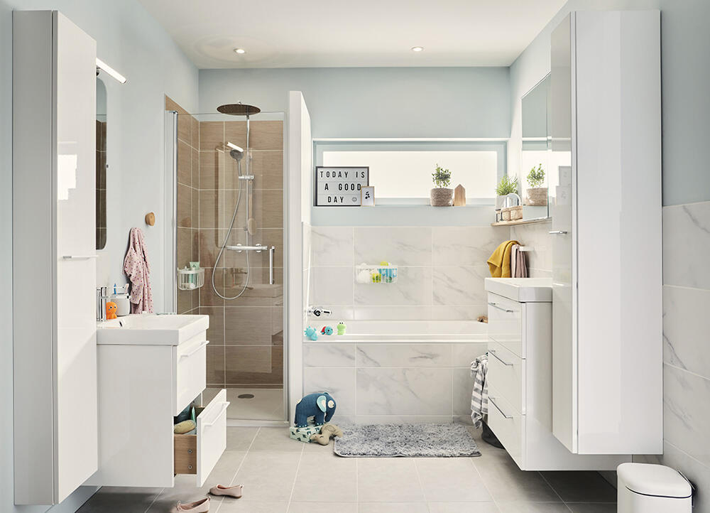 découvrez nos solutions de rénovation pour une salle de bain de 12m2, alliant design moderne et fonctionnalité optimale. transformez votre espace avec des matériaux de qualité et des finitions soignées.