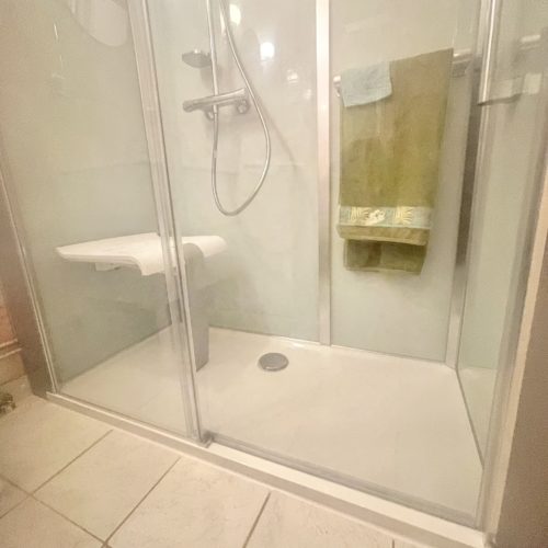 expert en rénovation de salle de bain à doue (77510), nous transformons votre espace avec des matériaux de qualité et un savoir-faire professionnel. contactez-nous pour un devis personnalisé.