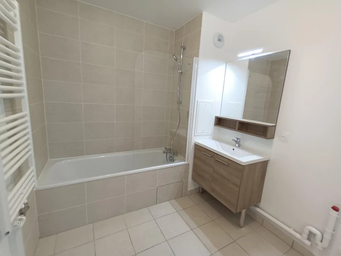 expert en rénovation de salle de bain à limay (78520), nous transformons votre espace avec des solutions modernes et adaptées à vos besoins. contactez-nous pour un devis personnalisé.