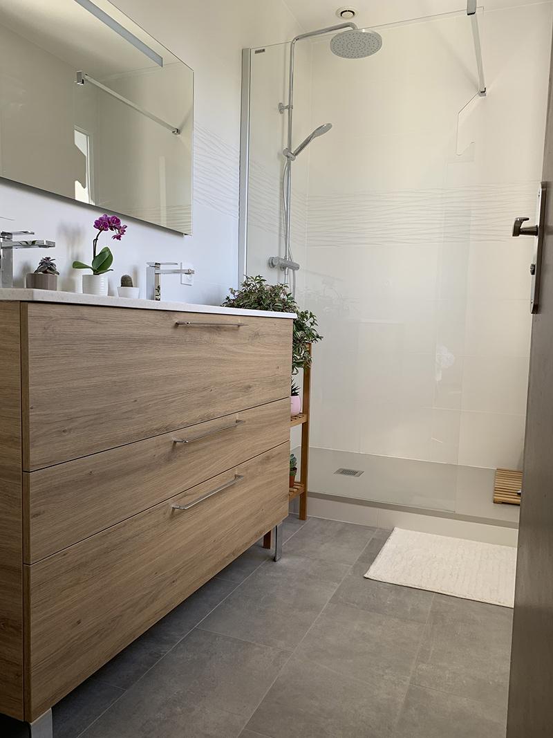 découvrez nos services experts en rénovation de salle de bain à méricourt. transformez votre espace avec des designs modernes et des matériaux de qualité.