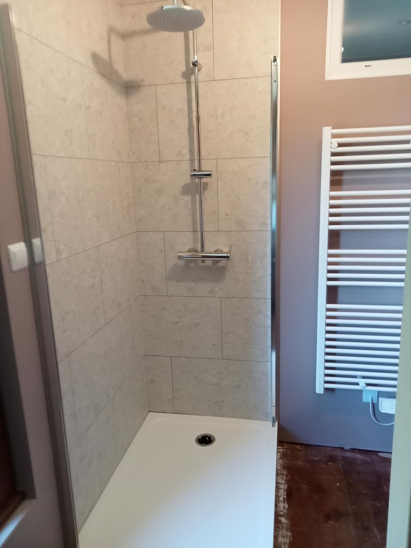 découvrez nos services experts en rénovation de salle de bain à méricourt. transformez votre espace avec design, qualité et savoir-faire local.