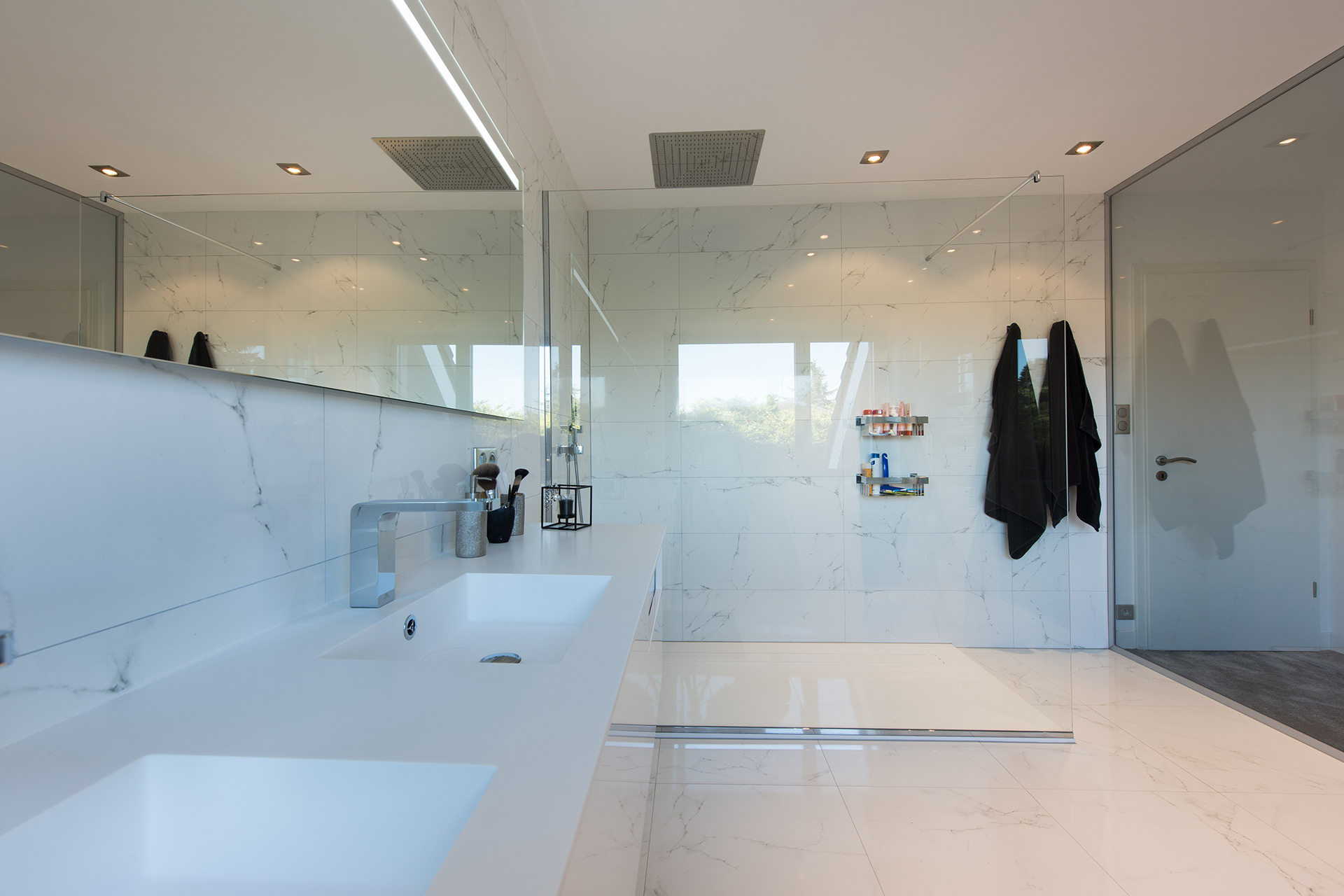 expert en rénovation de salle de bain à dormelles (77130), nous transformons votre espace avec des solutions sur mesure, design et qualité. contactez-nous pour un devis personnalisé.