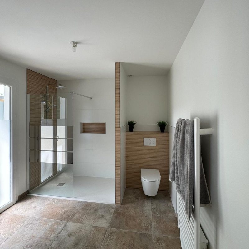 découvrez nos services experts en rénovation de salle de bain pour un espace moderne, fonctionnel et élégant. qualité et satisfaction garanties.