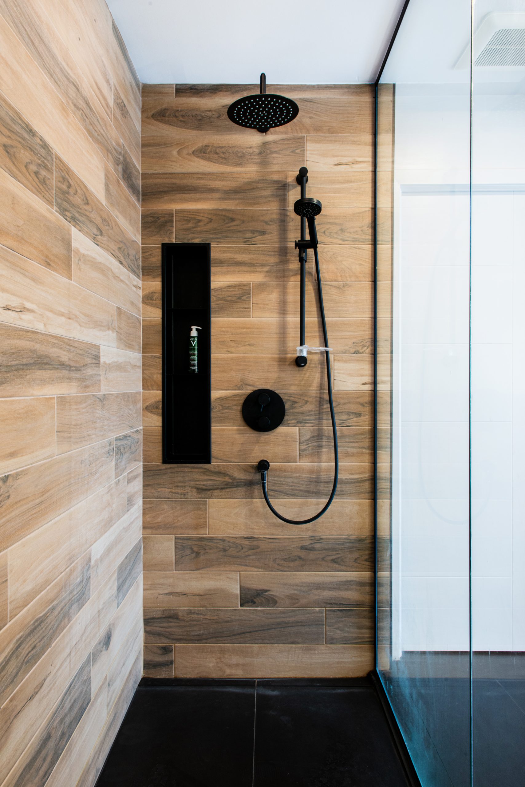 expert en rénovation de salle de bain à lévis-saint-nom, nous transformons votre espace avec qualité et savoir-faire. contactez-nous pour un projet sur mesure et clé en main.