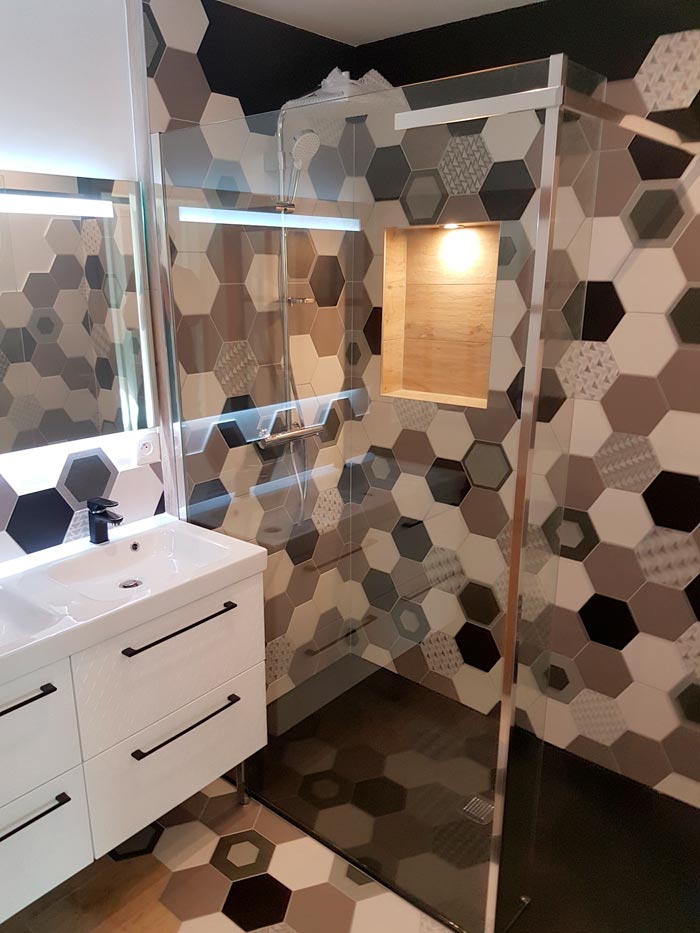 découvrez nos services de rénovation pour salle de bain moderne au mesnil-saint-denis. transformez votre espace avec design, confort et qualité garantis.