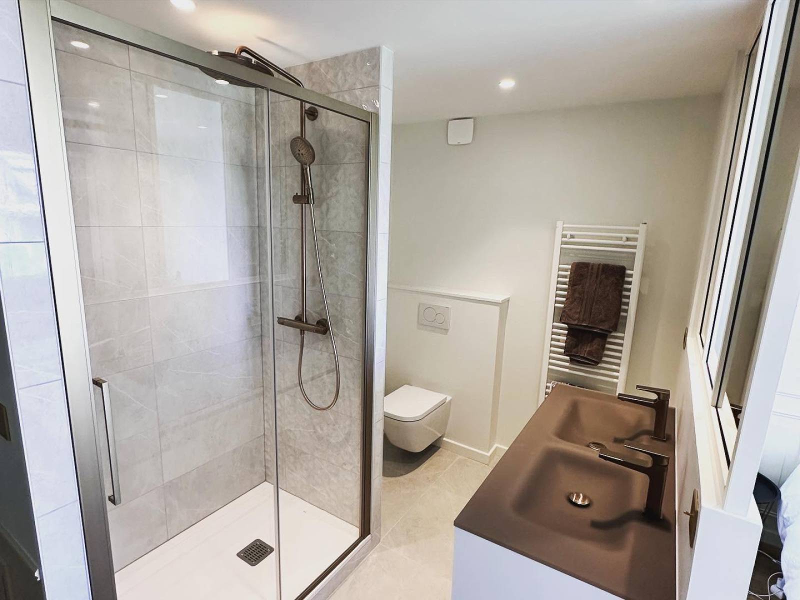 expert en rénovation de salle de bain à paris 6. obtenez un devis personnalisé pour transformer votre espace avec style et qualité. contactez-nous dès aujourd'hui !