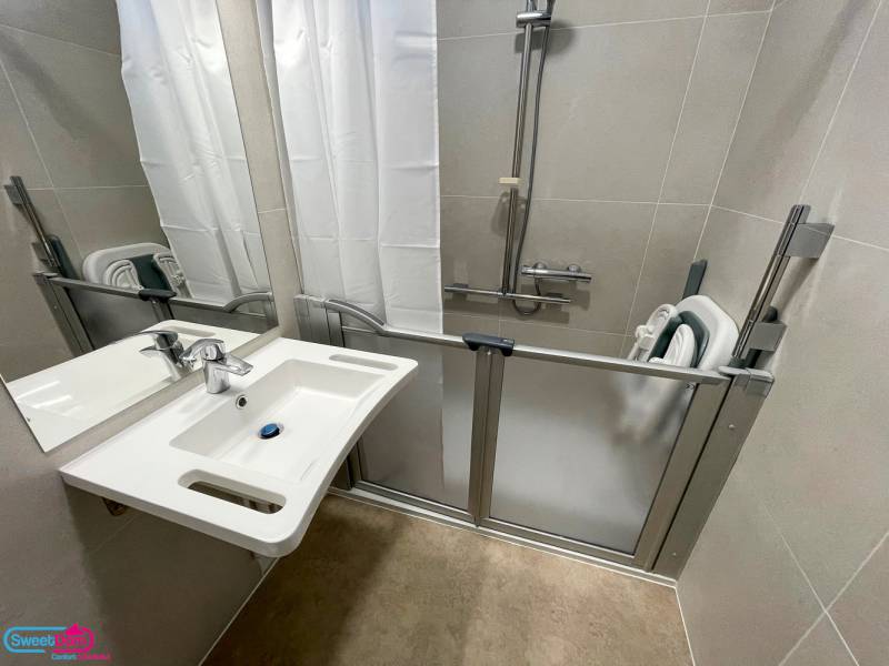 expert en rénovation de salle de bain pmr à montreuil, nous adaptons votre espace pour plus de confort et d'accessibilité. contactez-nous pour un projet personnalisé et conforme aux normes.