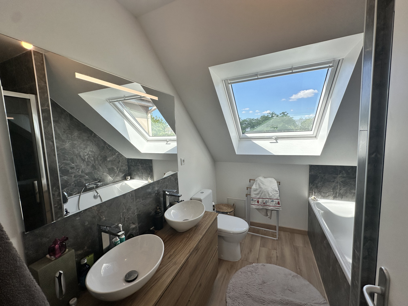 expert en rénovation de salle de bain à puiseux-pontoise, nous transformons votre espace avec des solutions modernes et personnalisées pour un confort optimal.