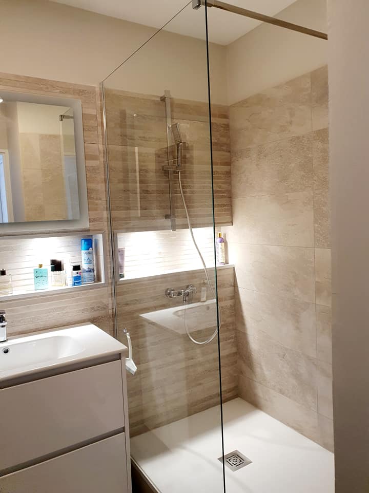 expert en rénovation de salle de bain à saint-brice, nous transformons votre espace avec des designs modernes et des matériaux de qualité. contactez-nous pour un devis personnalisé.