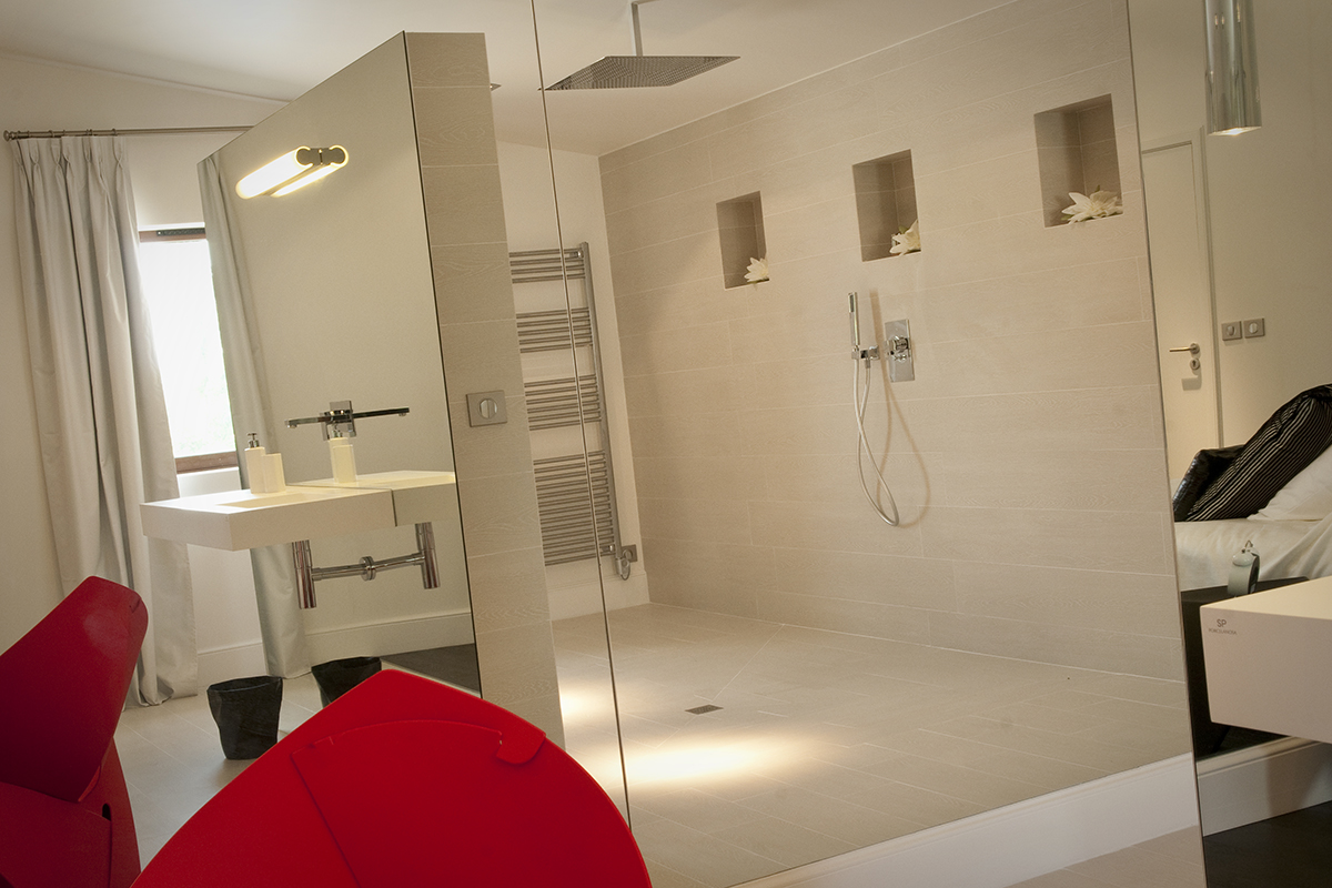 découvrez nos services de rénovation de salle de bains à ormoy-la-rivière en 2025. transformez votre espace avec des solutions modernes et adaptées à vos besoins.