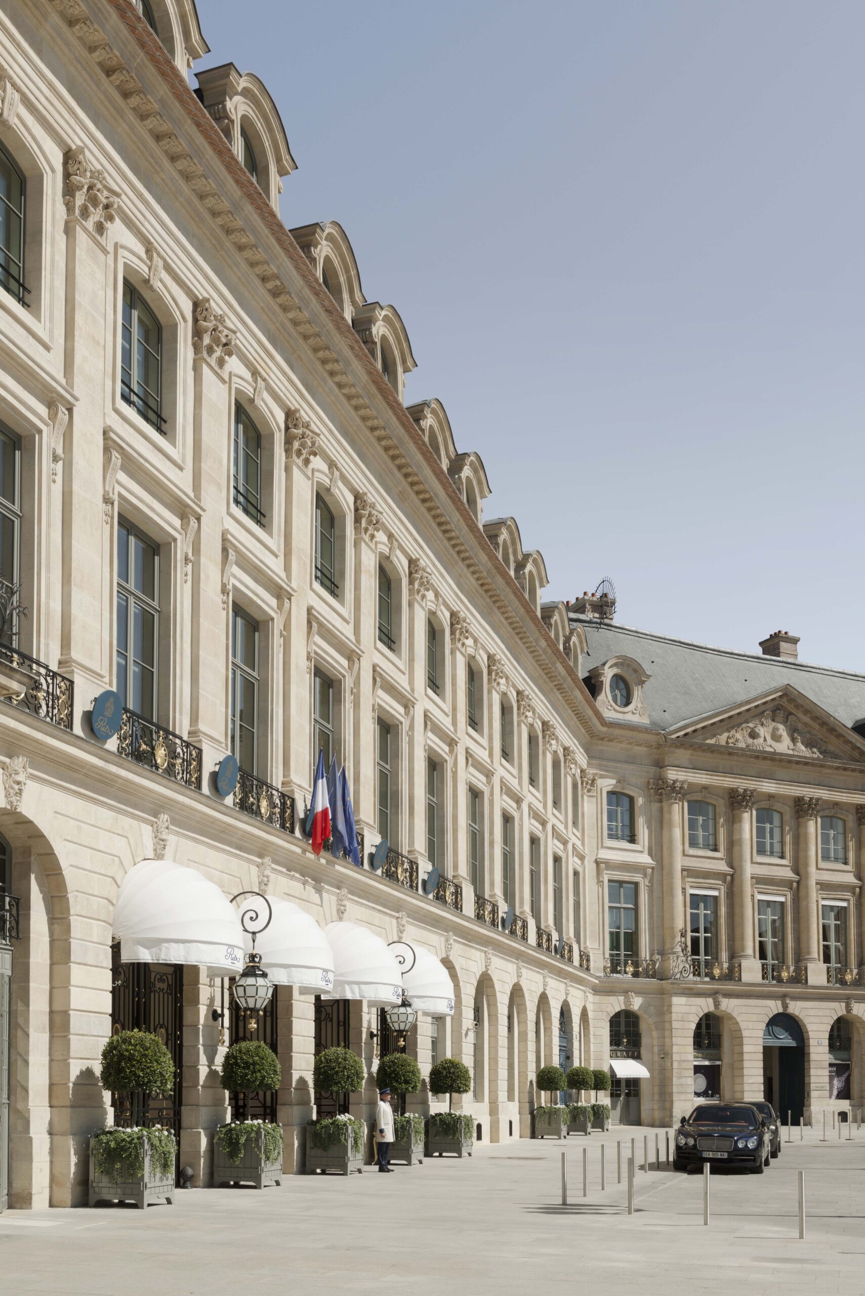 découvrez la rénovation spectaculaire du ritz paris prévue pour 2025, alliant luxe intemporel et modernité pour une expérience inoubliable au cœur de la capitale.