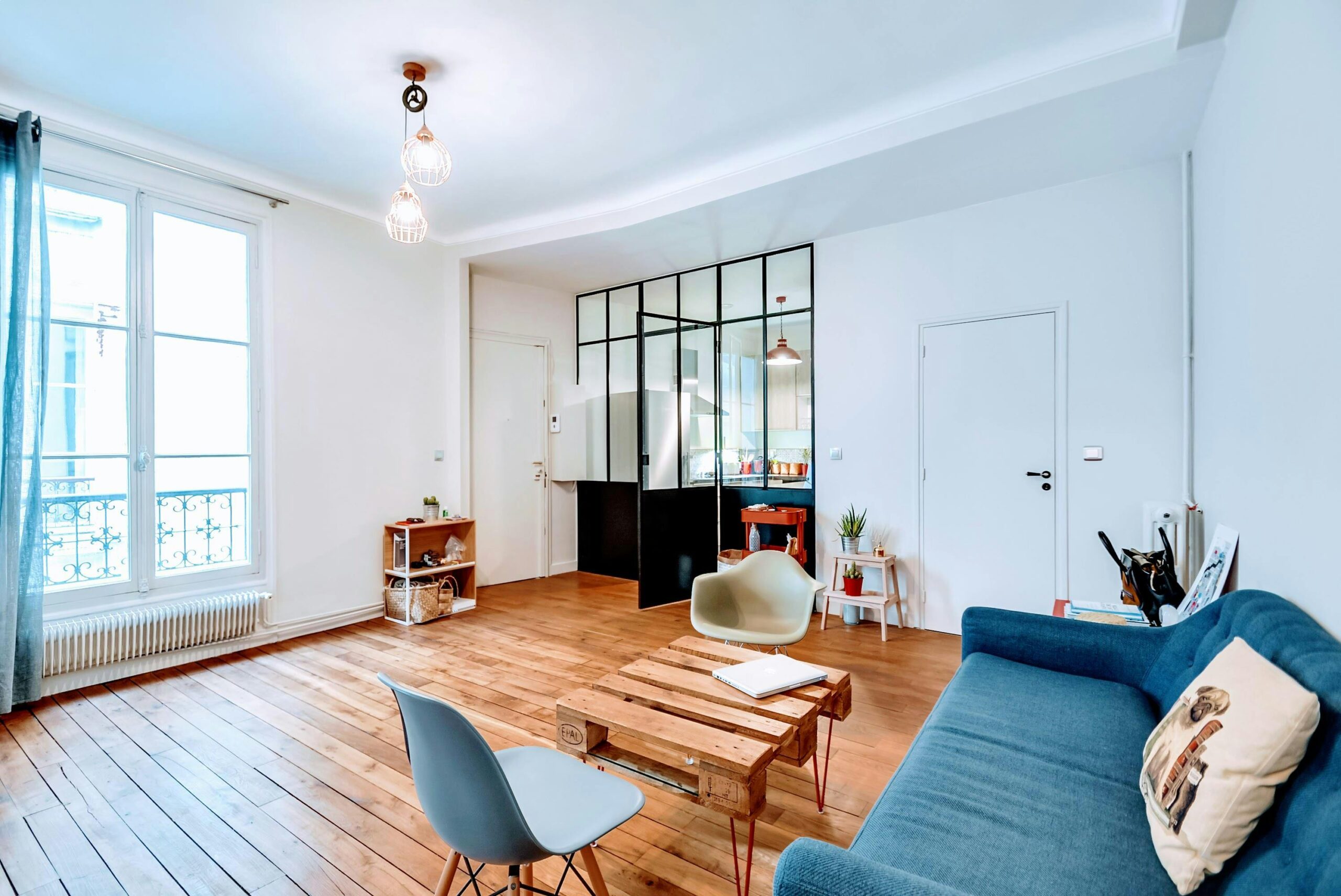 découvrez comment rénover votre studio à paris en optimisant votre budget tout en valorisant votre bien immobilier grâce à des astuces pratiques et efficaces.
