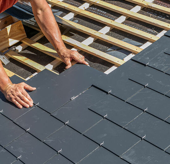 renovation toiture et valorisation 1 expertise en rénovation de toiture pour protéger et valoriser votre habitation. améliorez l'esthétique et la durabilité de votre maison avec nos solutions sur mesure.