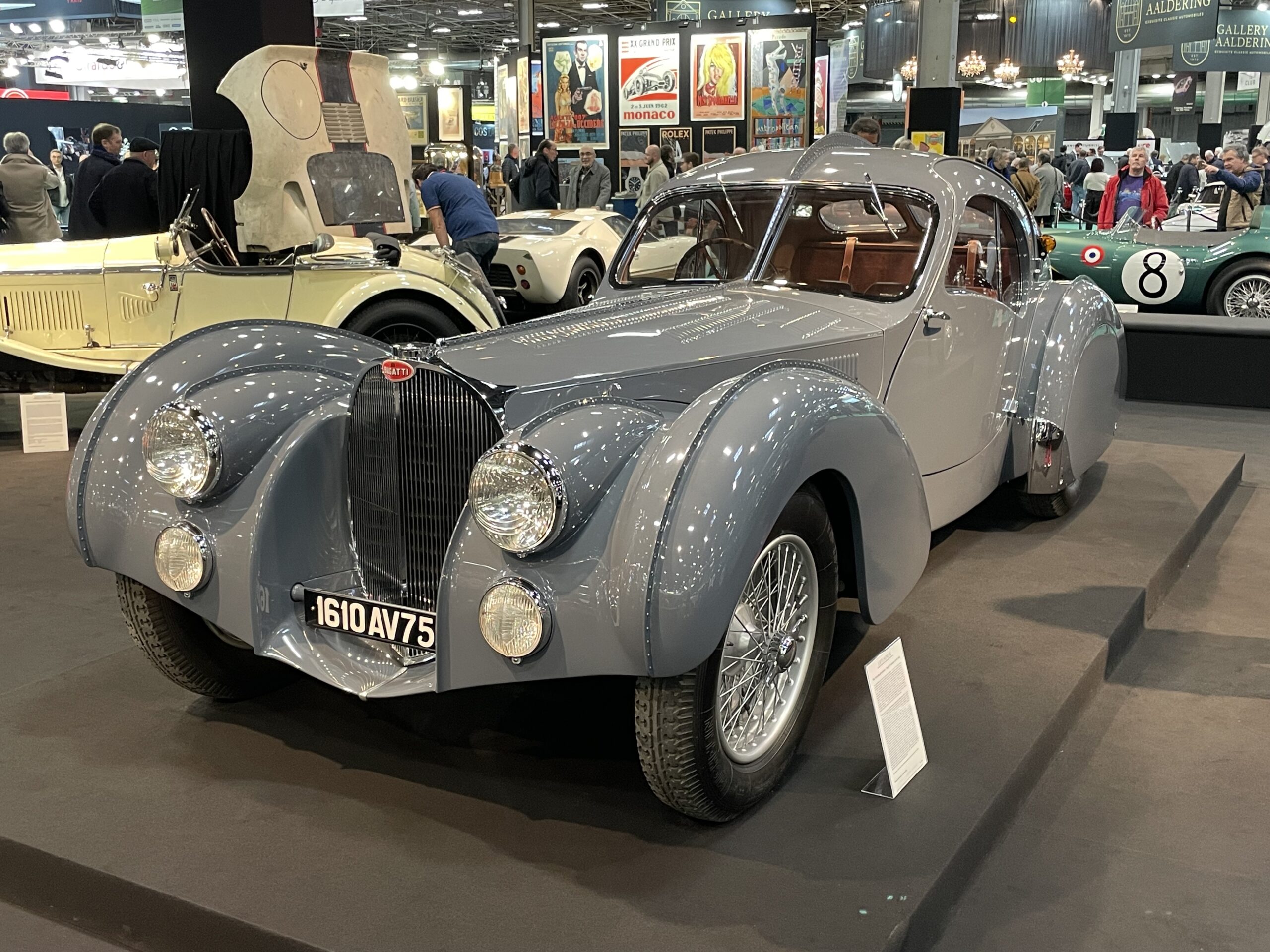 spécialistes en rénovation de voitures anciennes à paris 15e, nous redonnons vie à vos véhicules vintage avec passion et savoir-faire.