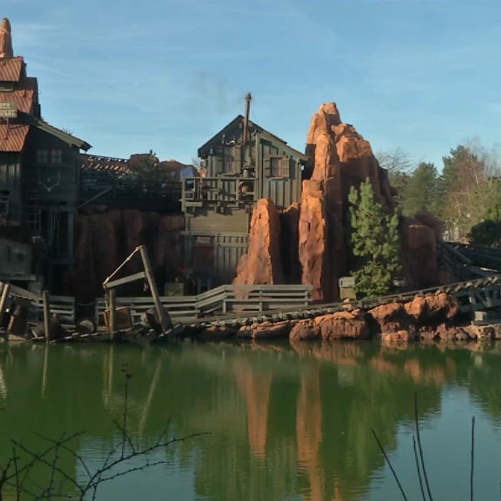 découvrez les rénovations majeures de disneyland paris en 2016, avec des améliorations des attractions, des infrastructures modernisées et une expérience encore plus magique pour toute la famille.