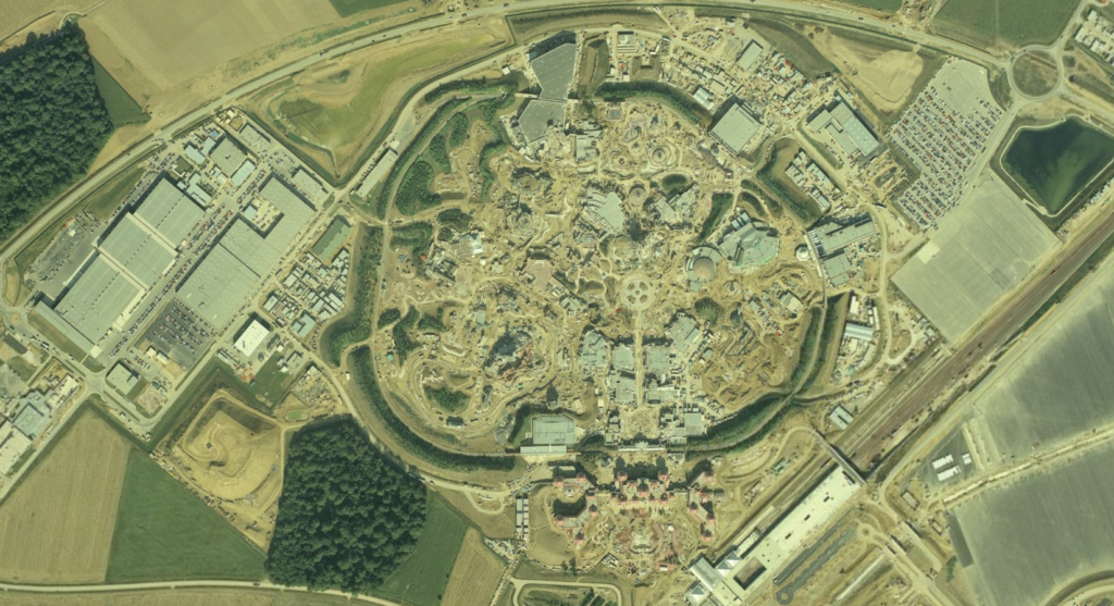 découvrez les rénovations majeures de disneyland paris en 2016, avec des améliorations des attractions, des décors renouvelés et une expérience encore plus magique pour toute la famille.