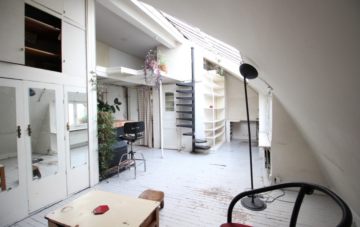 découvrez nos conseils et services pour rénover votre logement à paris, du choix des artisans à la gestion de votre projet de rénovation.