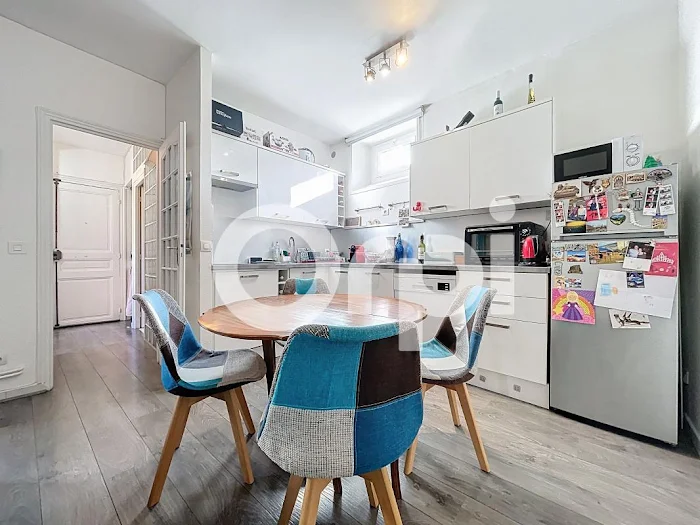 découvrez comment rénover votre appartement à paris en 2025 avec des conseils pratiques, des astuces de professionnels et les dernières tendances du design pour un intérieur moderne et fonctionnel.