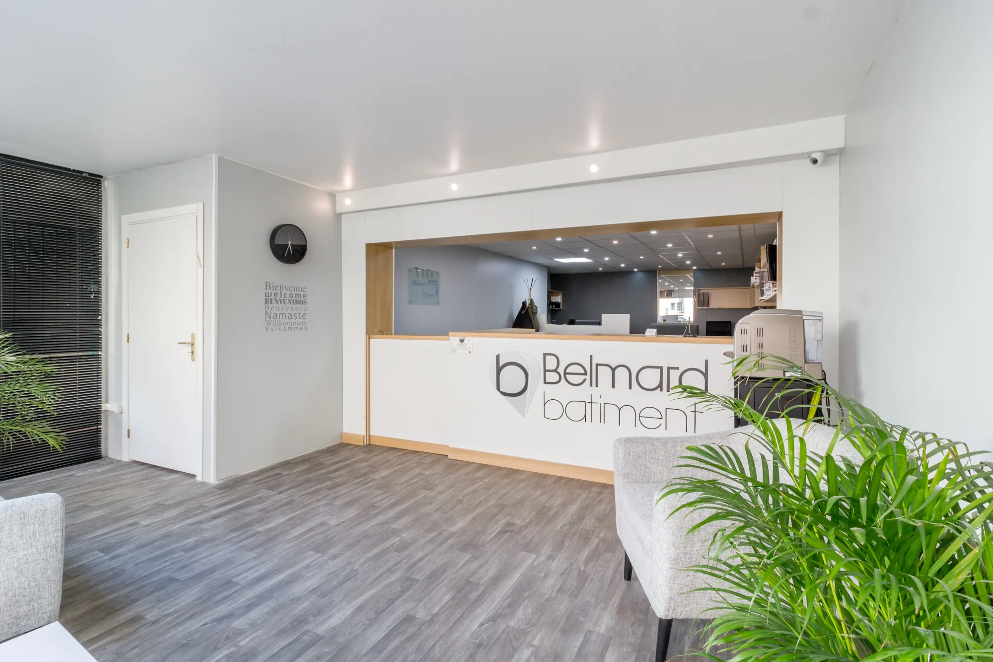 découvrez nos services experts pour rénover votre appartement à vincennes, alliant qualité, budget maîtrisé et respect des délais. donnez une nouvelle vie à votre intérieur !