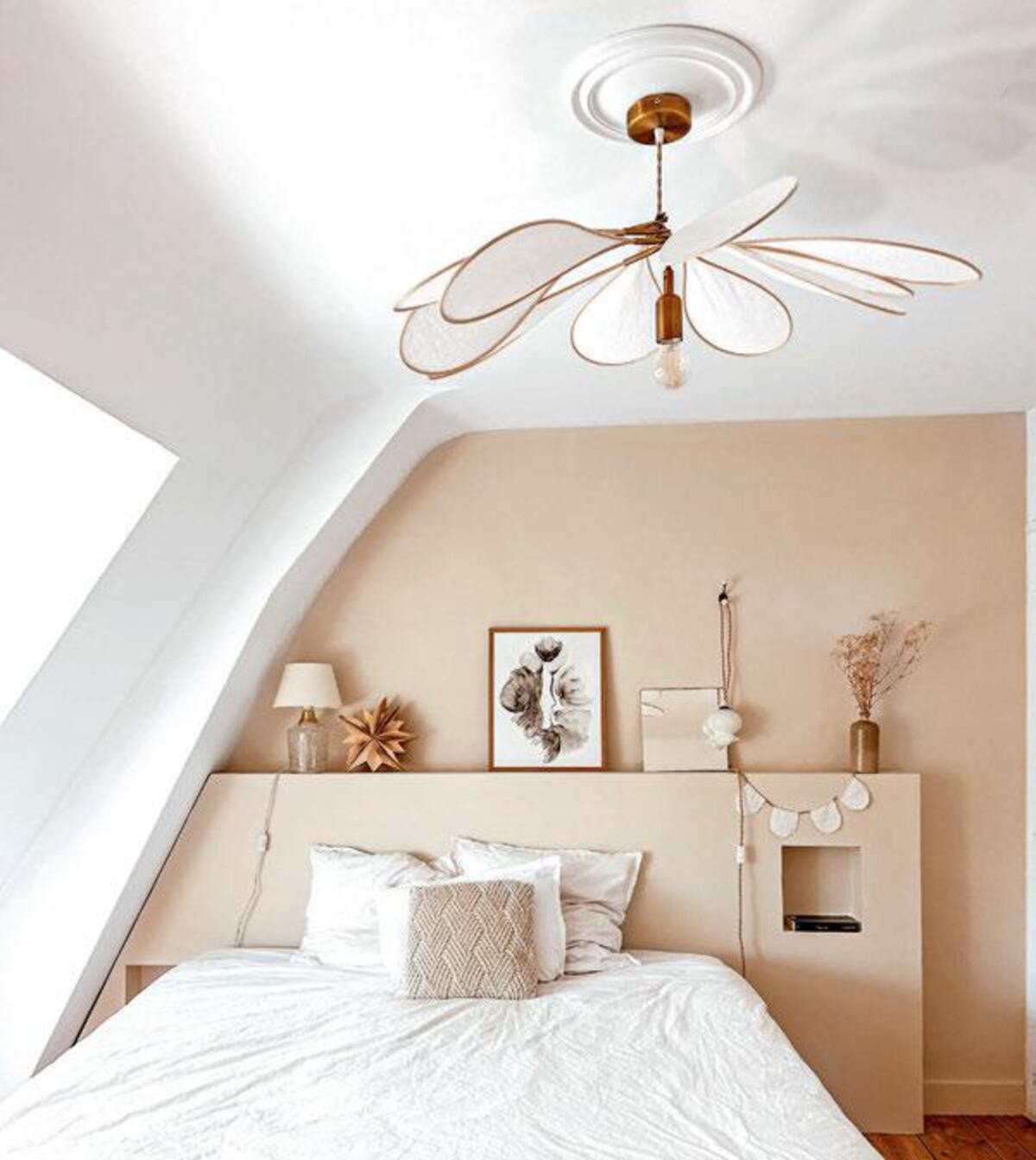 découvrez des astuces et conseils pratiques pour rénover votre chambre tout en respectant un budget maîtrisé, alliant style et économie.