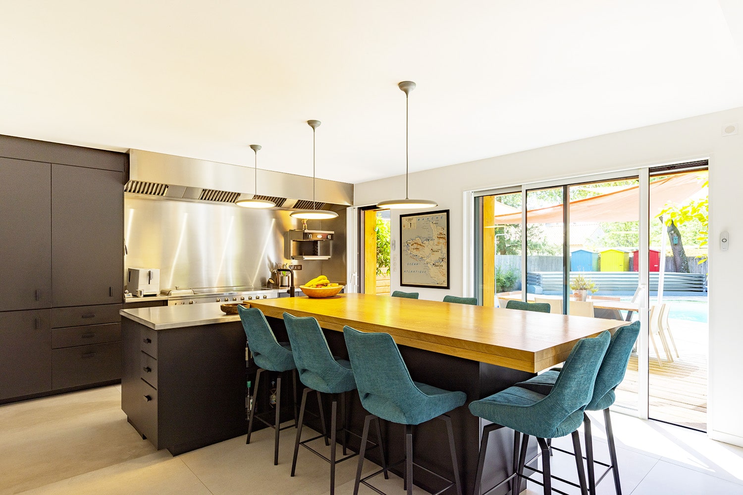 découvrez comment rénover l'électricité de votre maison en toute sécurité. conseils, étapes clés et astuces pour moderniser votre installation électrique efficacement.