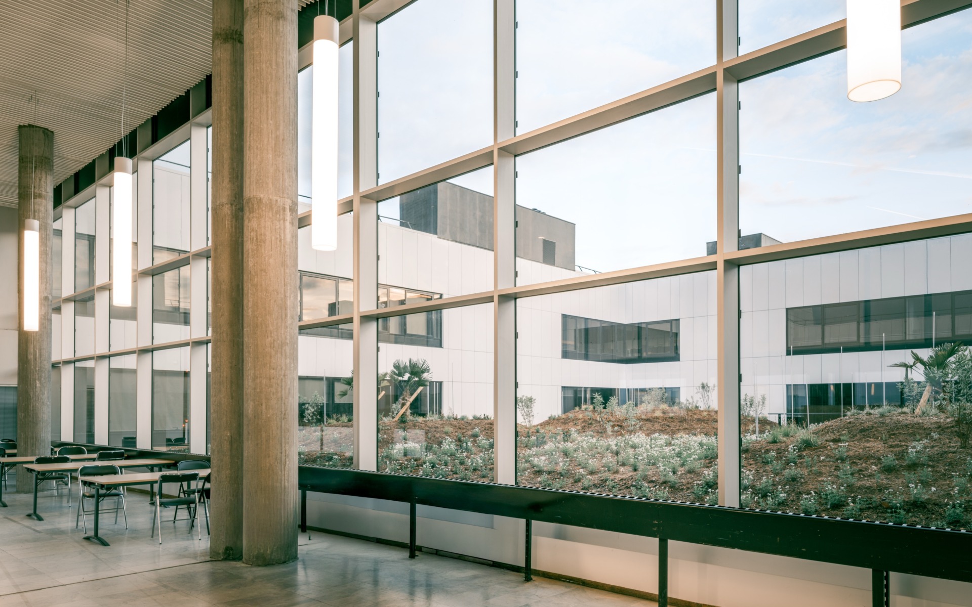 découvrez nos services professionnels de rénovation intérieure à nanterre pour transformer votre espace de vie avec style et qualité.