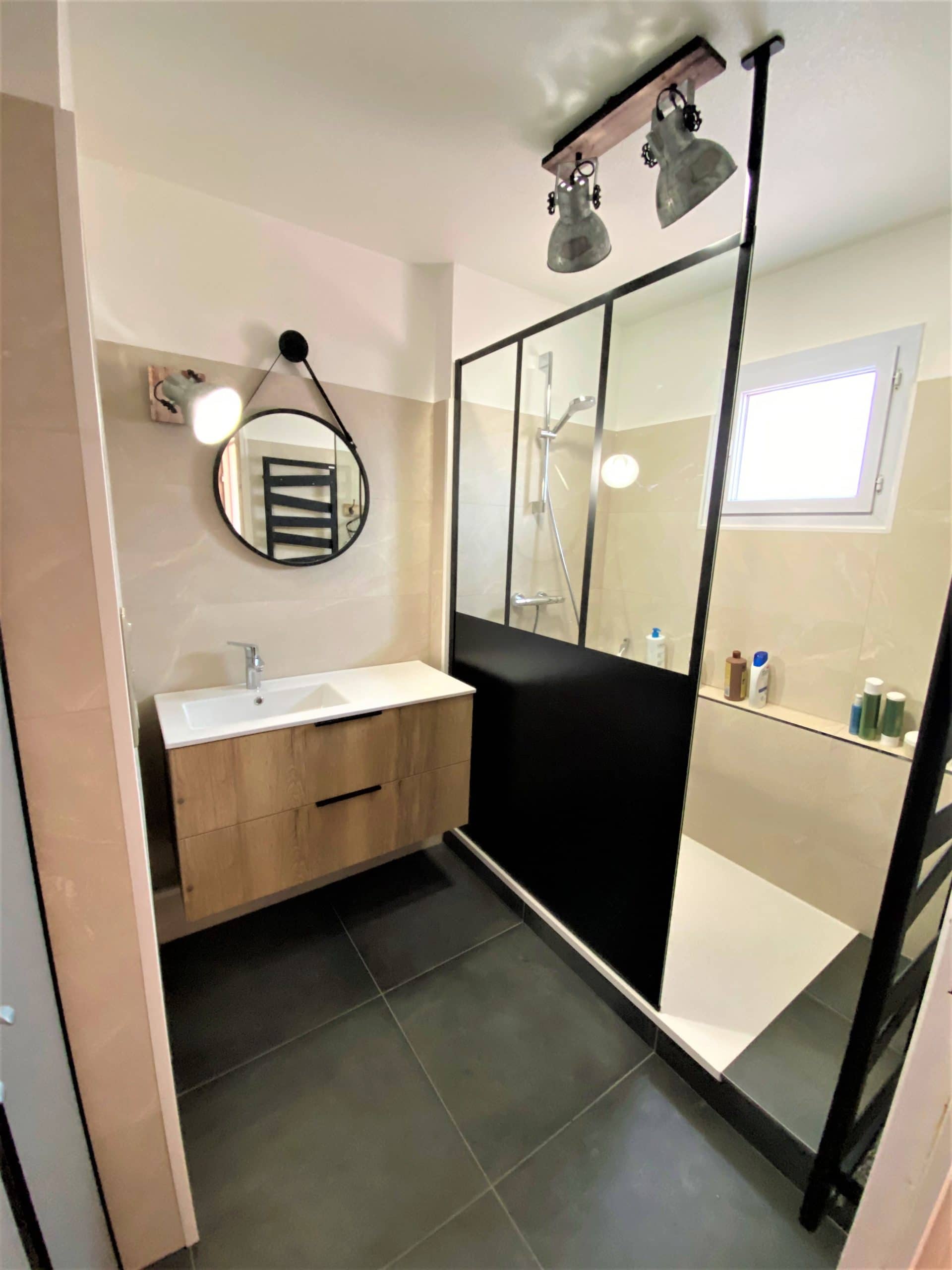 découvrez nos conseils et astuces pour rénover votre salle de bain efficacement et transformer cet espace en un lieu moderne et fonctionnel.